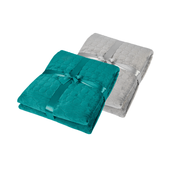 Zwei Tagesdecken in Grau und Blau