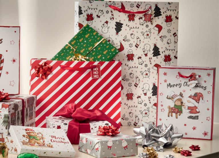 Unterschiedlich verpackte Geschenke