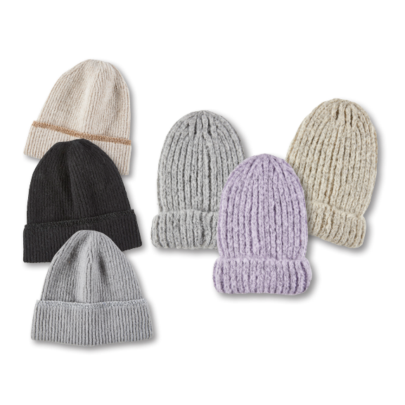 Flauschige Muetzen in verschiedenen Farben 