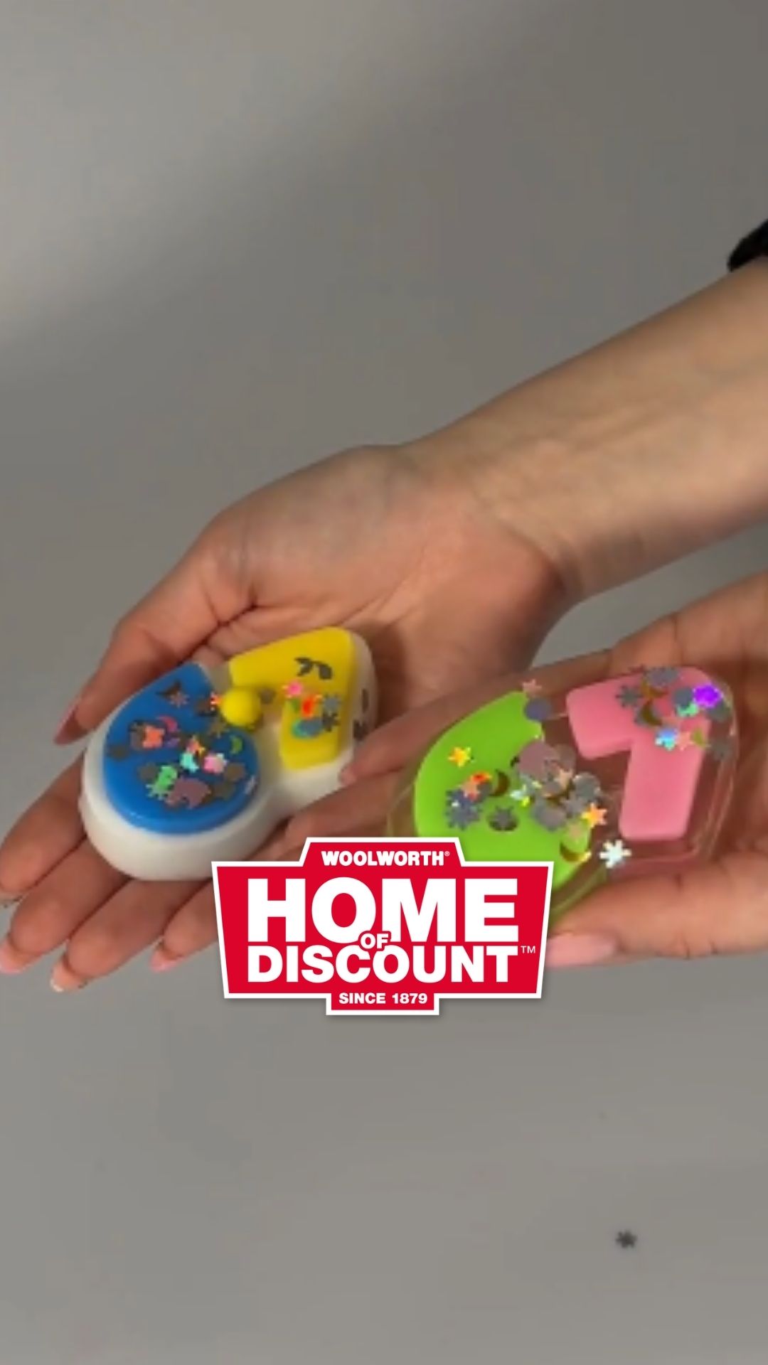 💫🎨 67 Squishys-Spaß bei Woolworth! 🎨💫 Entdecke die bunten 67 Squishys, die du drücken, quetschen&hellip;