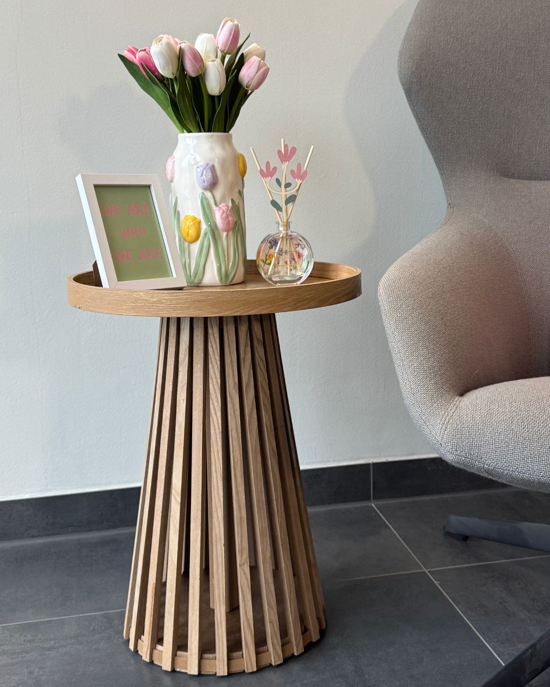 🌸✨ Frühlingsdeko in fröhlichen Farben! ✨🌸 Mit bunten Blumen, zarten Pastelltönen und liebevollen&hellip;