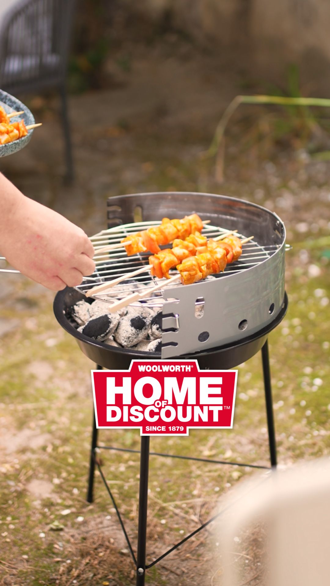 🎉🔥 Alles für die perfekte Grillparty! 🔥🎉 Ob Grill, Grillbürste, Anzünder oder praktisches…
